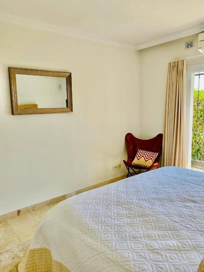 Luxury 3 Bedroom House At La Quinta Golf Course Ocean And Mountain View Benahavís Zewnętrze zdjęcie